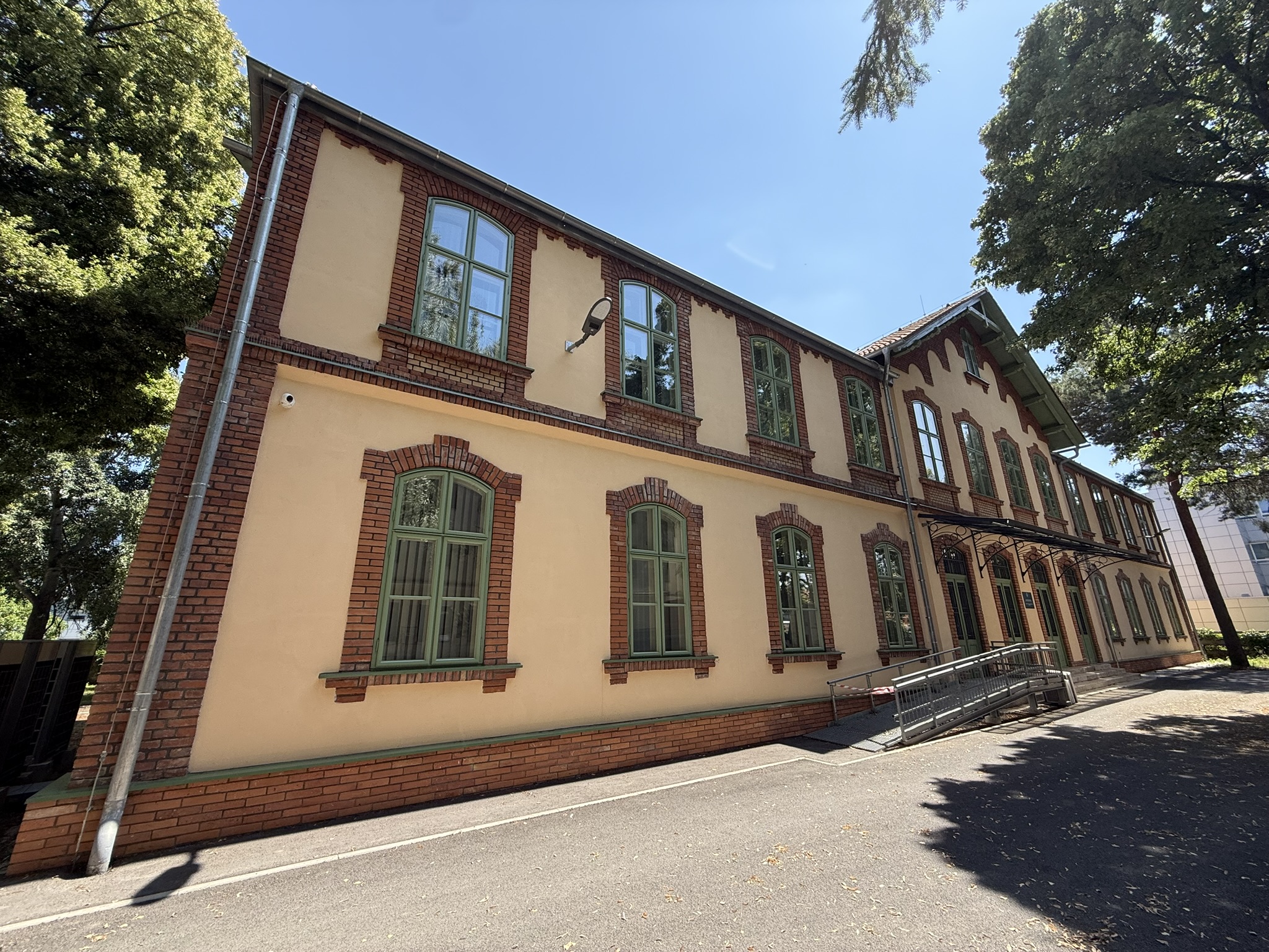 Univerzita veterinárskeho lekárstva a farmácie v Košiciach 9